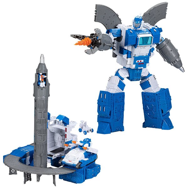 Transformers Generations Selects Titan Class Guardian Robot Lunar Tread  (16 of 39)